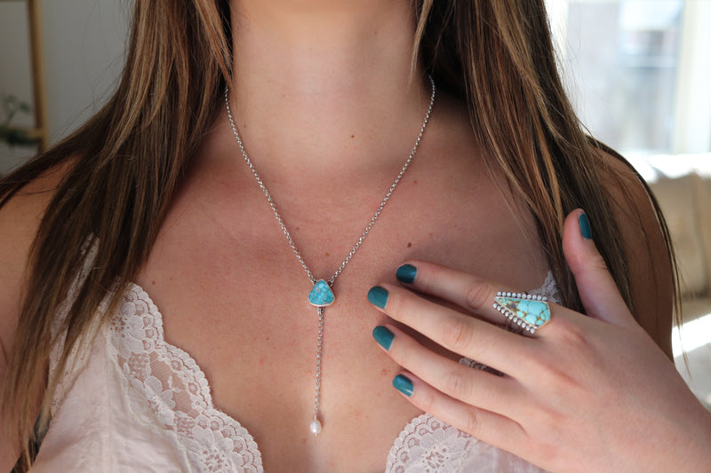 White Water Turquoise x Pearl Lariat Necklace (18 inch chain)
