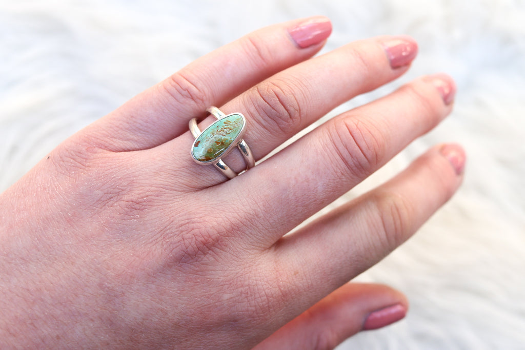 Size 8 Pilot Mountain Turquoise Ring