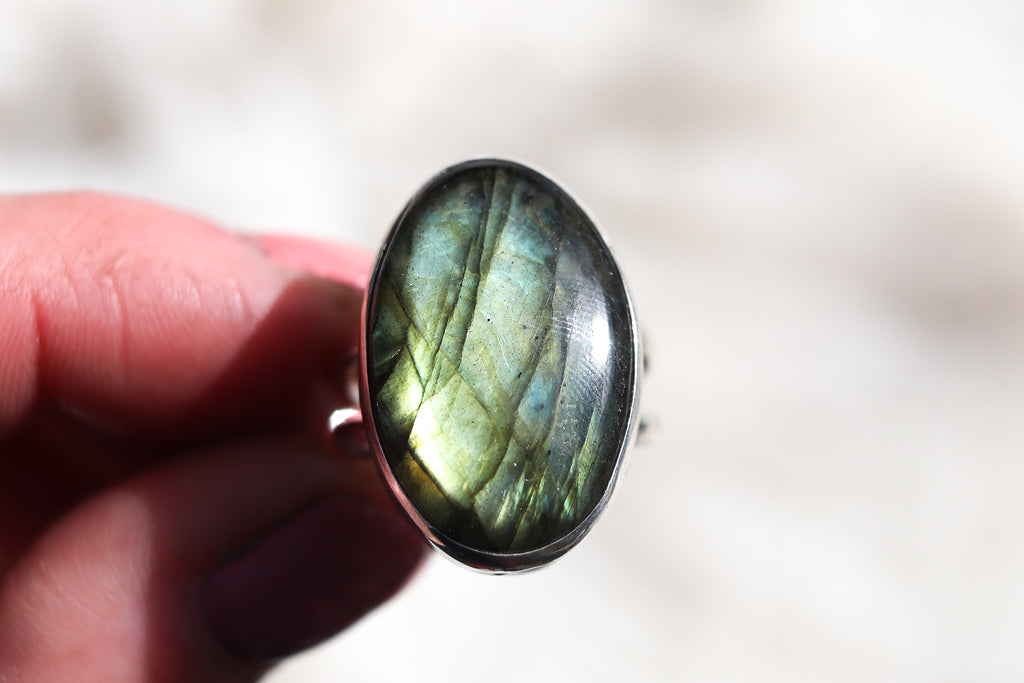 Size 9 Labradorite Ring