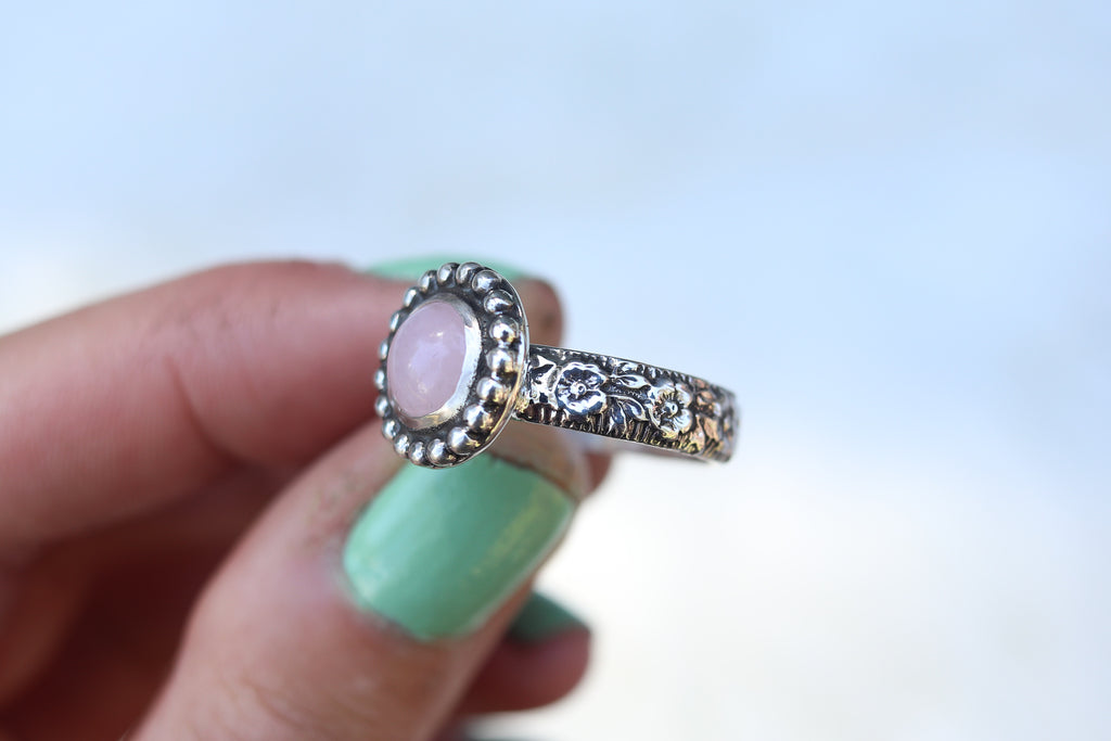 Size 10 Rose Quartz Floral Band Ring