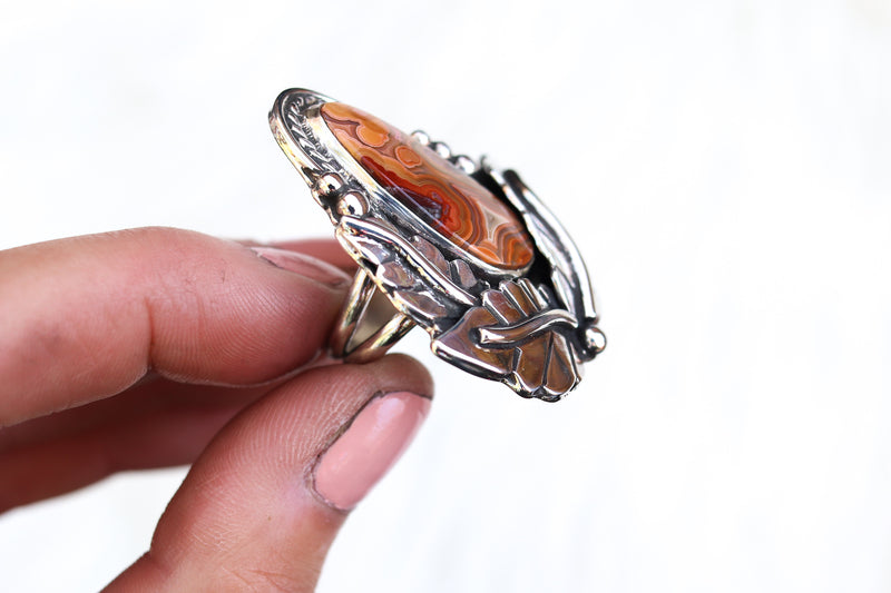 Size 8 Crazy Lace Agate Leaf Ring