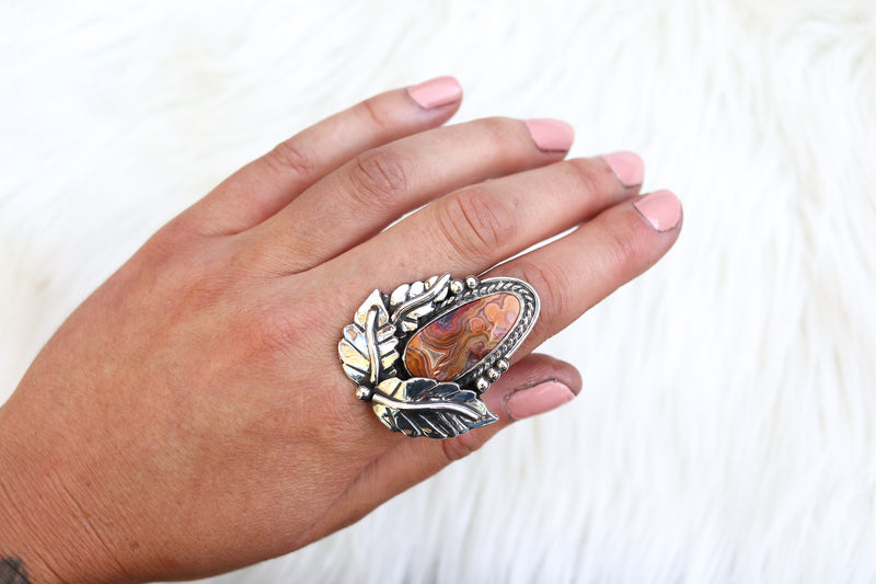 Size 8 Crazy Lace Agate Leaf Ring