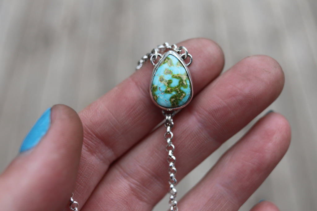 Sonoran Gold Turquoise Lariat Necklace 2