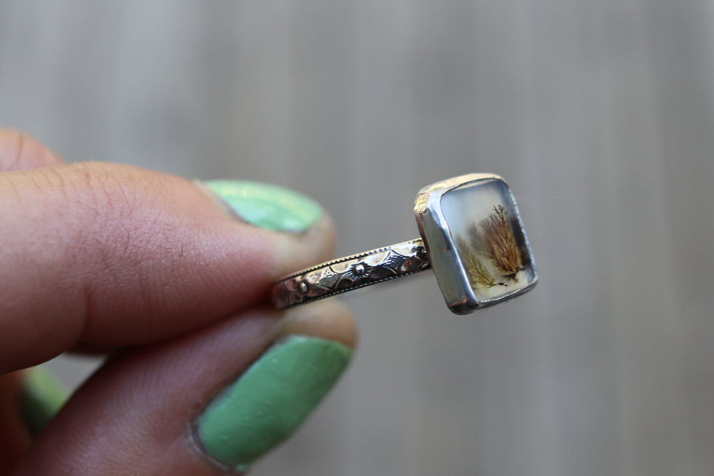 Size 9 Dendritic Agate Floral Band Ring