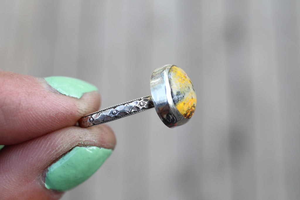 Size 8 Bumblebee Jasper Floral Band Ring