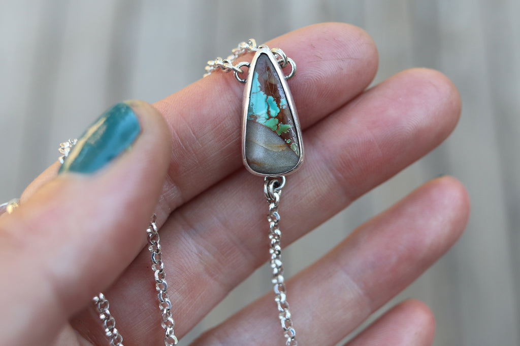 Royston Ribbon Turquoise Lariat Necklace (16 inch chain)