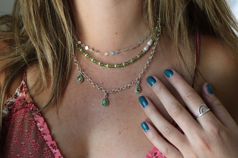Peridot x Freshwater Pearls Beaded Necklace (16 inches + 2 inch chain extender)