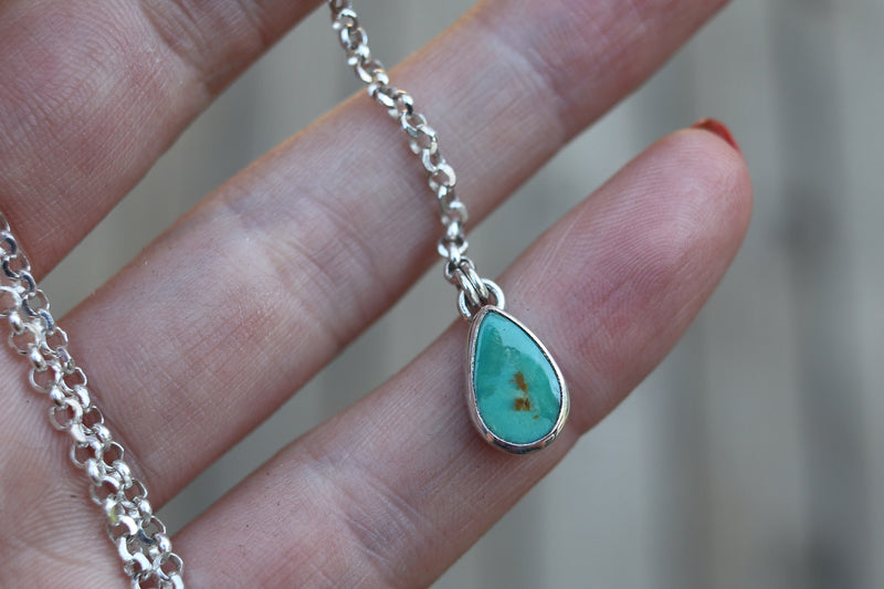 Royston Turquoise Lariat Necklace (16 inch chain)