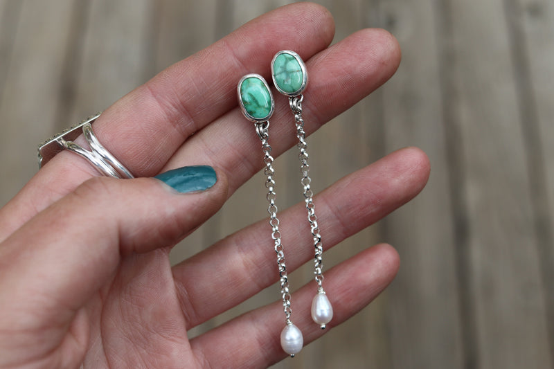 Emerald Valley Turquoise x Pearls Lariat Earrings